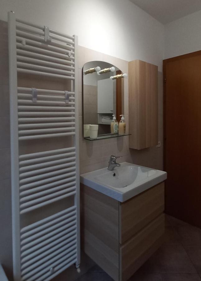 Piccolo E Confortevole Tra Trento E Riva Del Garda Villa Lagarina Bagian luar foto
