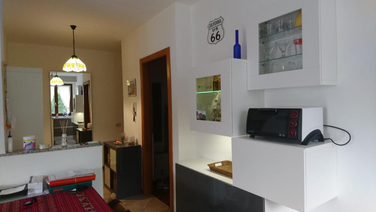 Piccolo E Confortevole Tra Trento E Riva Del Garda Villa Lagarina Bagian luar foto